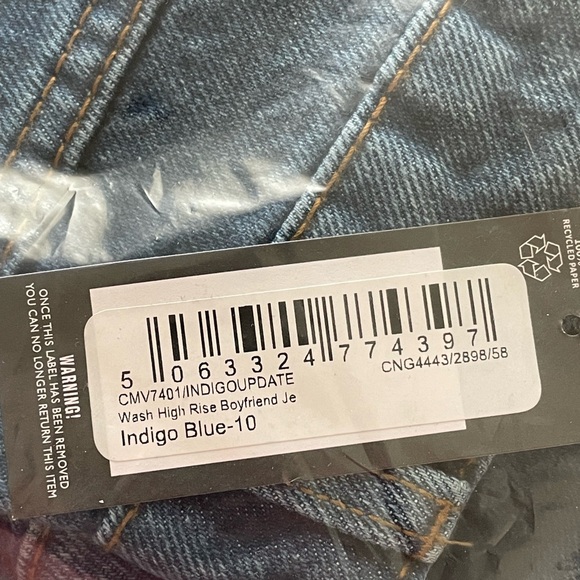 NWT PrettyLittleThing‎ Indigo Blue Wash High-Rise Boyfriend Jean Women’s 10 - Picture 5 of 7